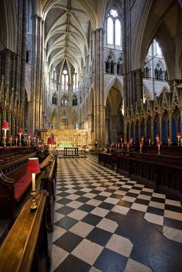404px-Westminster_Abbey_Interior_MOD_45152595